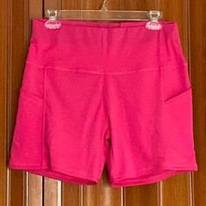 Women's Gym Stretchy Shorts Side Pockets and Ruched Butt Size XL